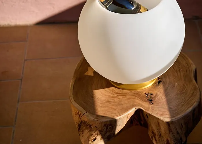 Semesterbostad Elyn House