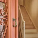 Будинок відпочинку Elyn House *