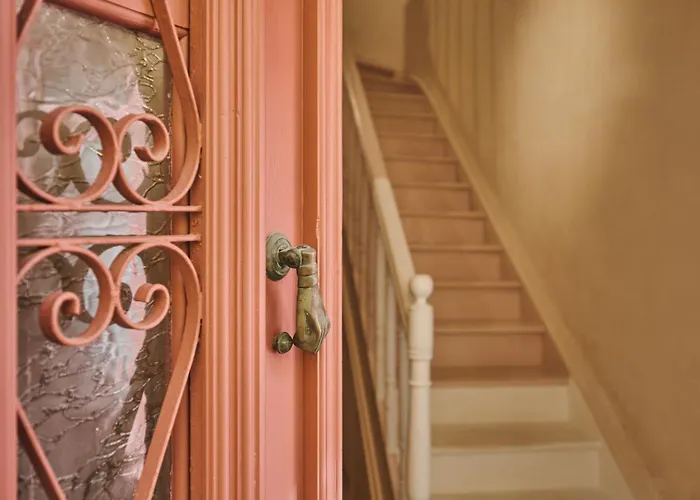 Будинок відпочинку Elyn House *